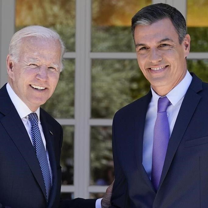 Biden commends Spanish Prime Minister Pedro Sánchez for collaboration on migration